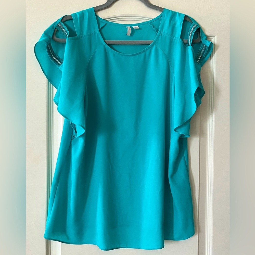 EST. 1946 Teal Polyester Flowy Short Sleeve Blouse Women’s Size Medium